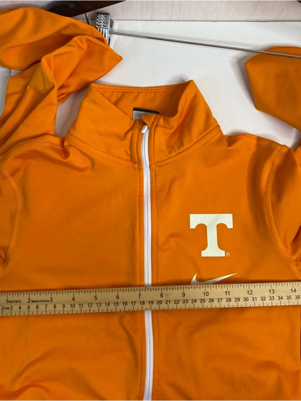 Nike Women’s Tennessee Volunteers Dri-Fit Orange 1/4 Zip Athletic Pullover Small - Picture 8 of 8